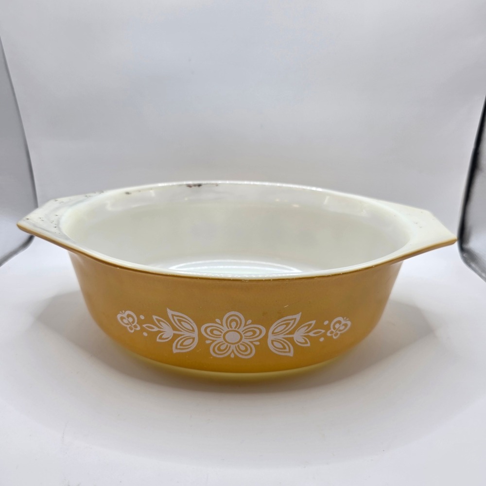 Pyrex Butterfly Gold 043 Oval Casserole Dish 1.5 Qt Vintage MCM Gold White Baker